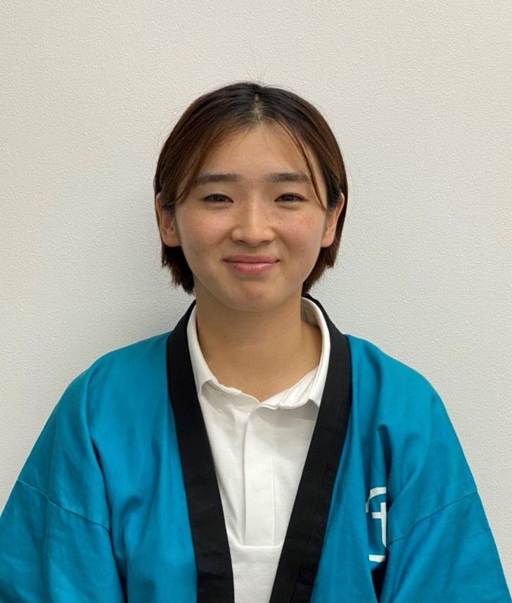島津　安里